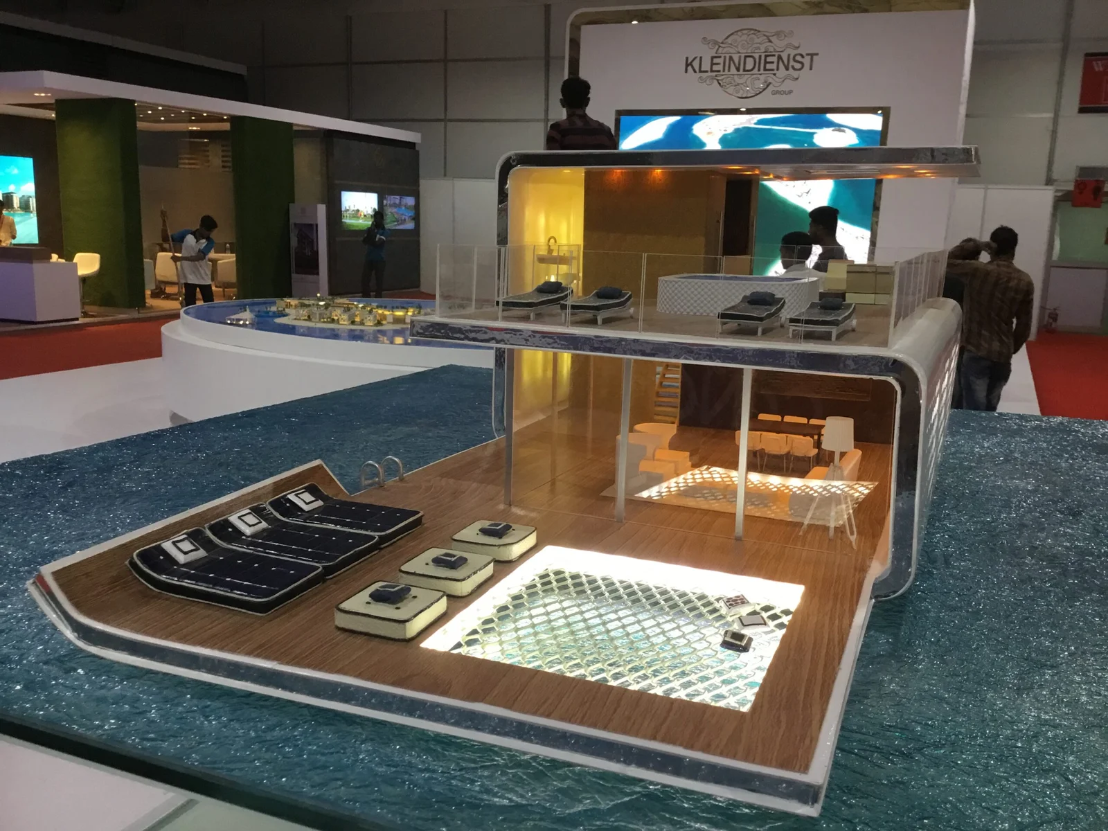 Industrial Showroom & Retail Outlet Scale Model
